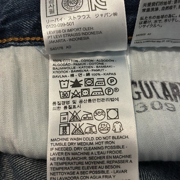 Levi’s cut off shorts medium rinse denim jean SZ 32 or 14 100% cotton distressed - Picture 5 of 12